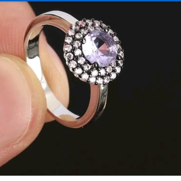 Cut little Amethyst & topaz princess ring sz6 - Picture 4 of 4